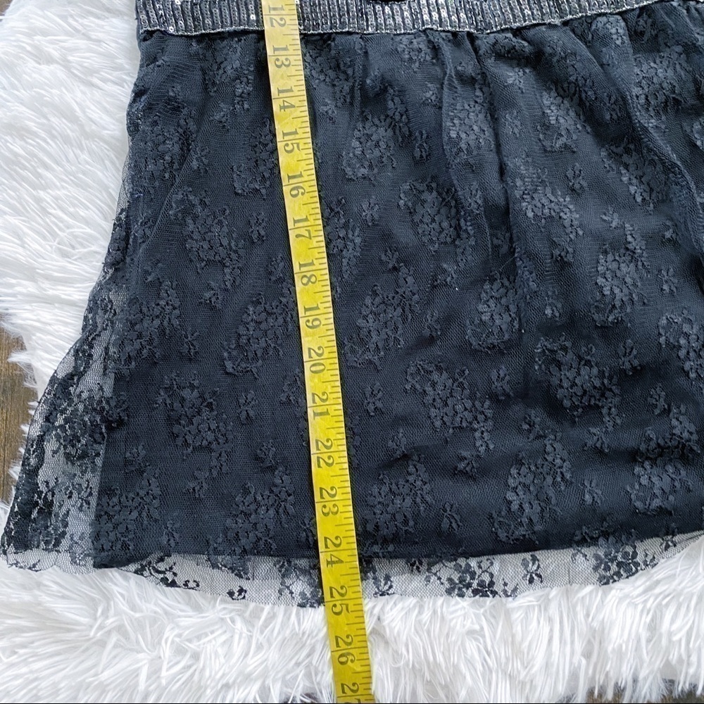 New York & Company Lace Sequin Empire Waist Top Size L Black Surplice V-Neck - Picture 9 of 9